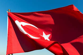 Turkish flag - Photo credit: Bentom Wyemji / Foter / CC BY-ND