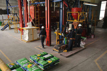 Packaging factory - Photo credit: CIMMYT / Foter / CC BY-NC-SA