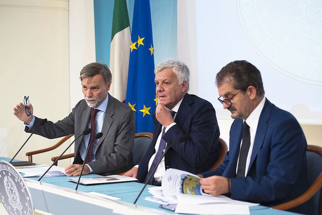 Galletti e Delrio - foto di Palazzo Chigi