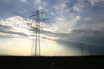 Transmission tower - author Biho