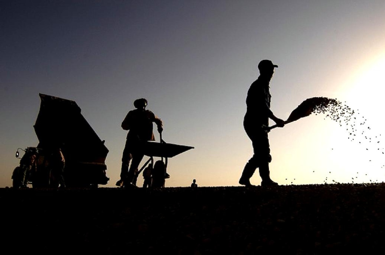 Road construction - Author: Massoud Hossaini, USAID - www.public-domain-image.com