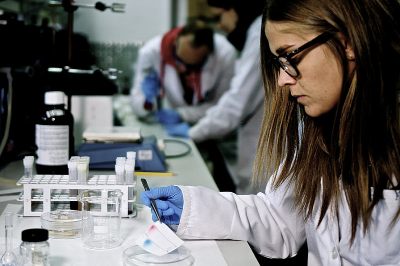 Biomedical lab - Photo credit: redegalegadebiomateriais via Foter.com / CC BY-NC