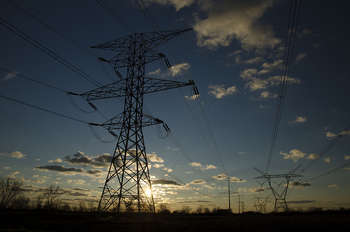 Interconnessioni elettriche - Photo credit: Michael Kappel via Foter.com / CC BY-NC