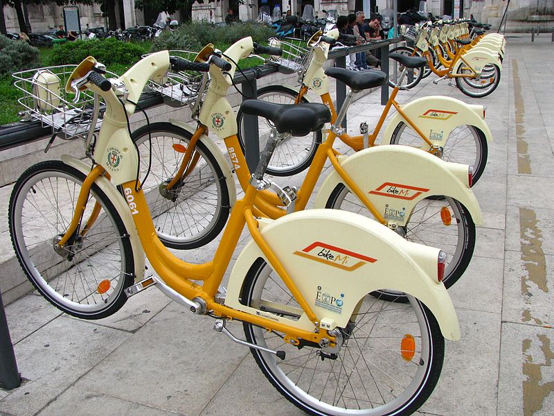 Bike sharing - Photo credit: bogdan1971