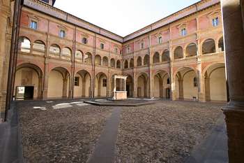 Università Bologna - Photo credit: Carlo Pelagalli