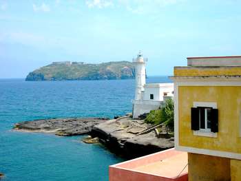 Ventotene - foto di Luigi Versaggi