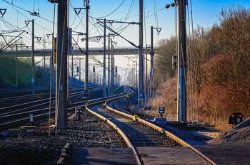 Commissione UE - linea ferroviaria Napoli-Bari