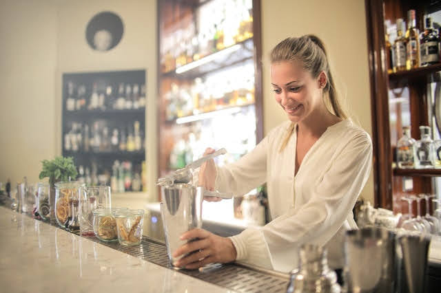 Lavoratori stagionali - Photo credit: Andrea Piacquadio da Pexels