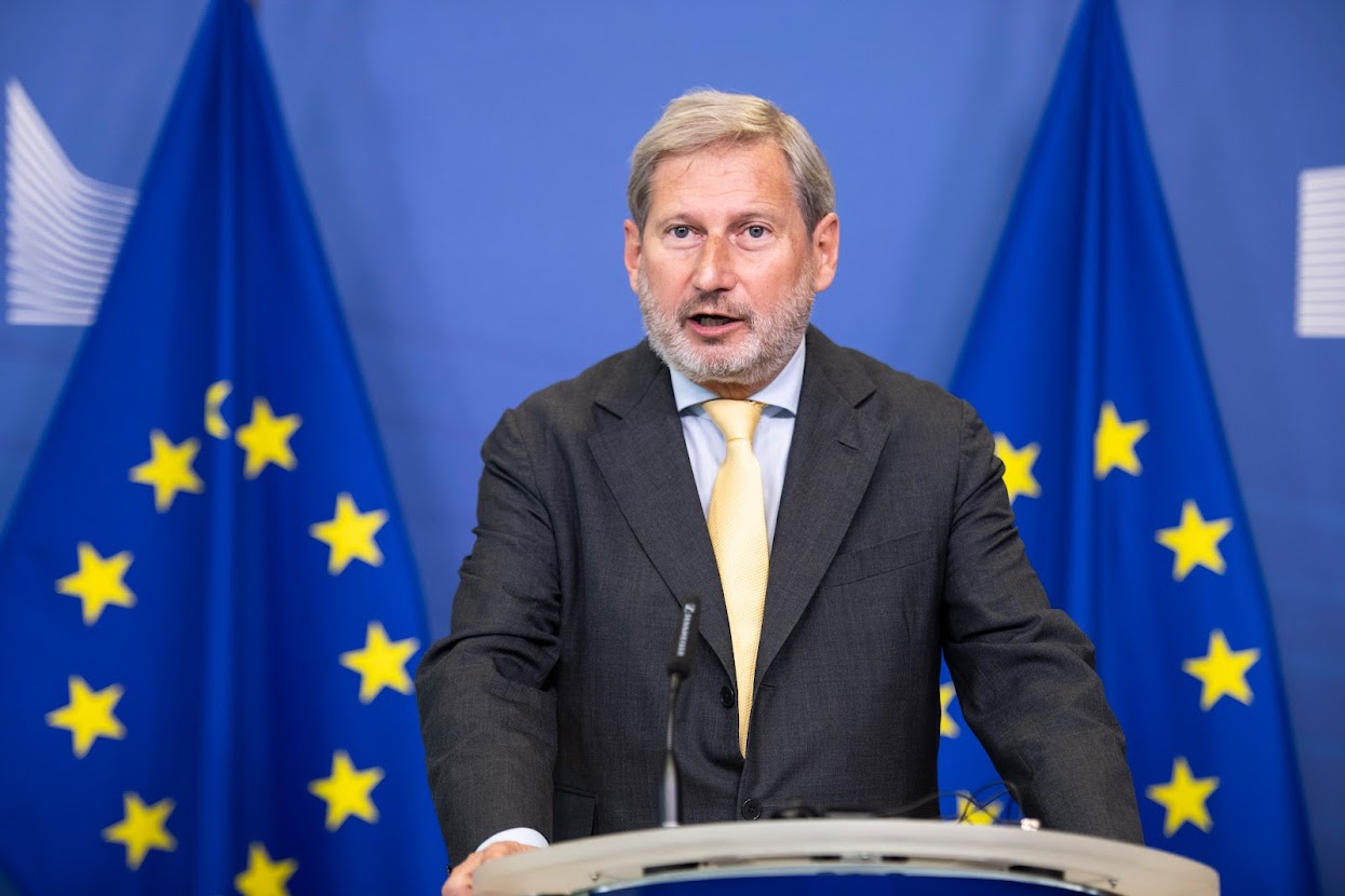 Johannes Hahn - Photo credit: European Union, 2021 Photographer: Lukasz Kobus