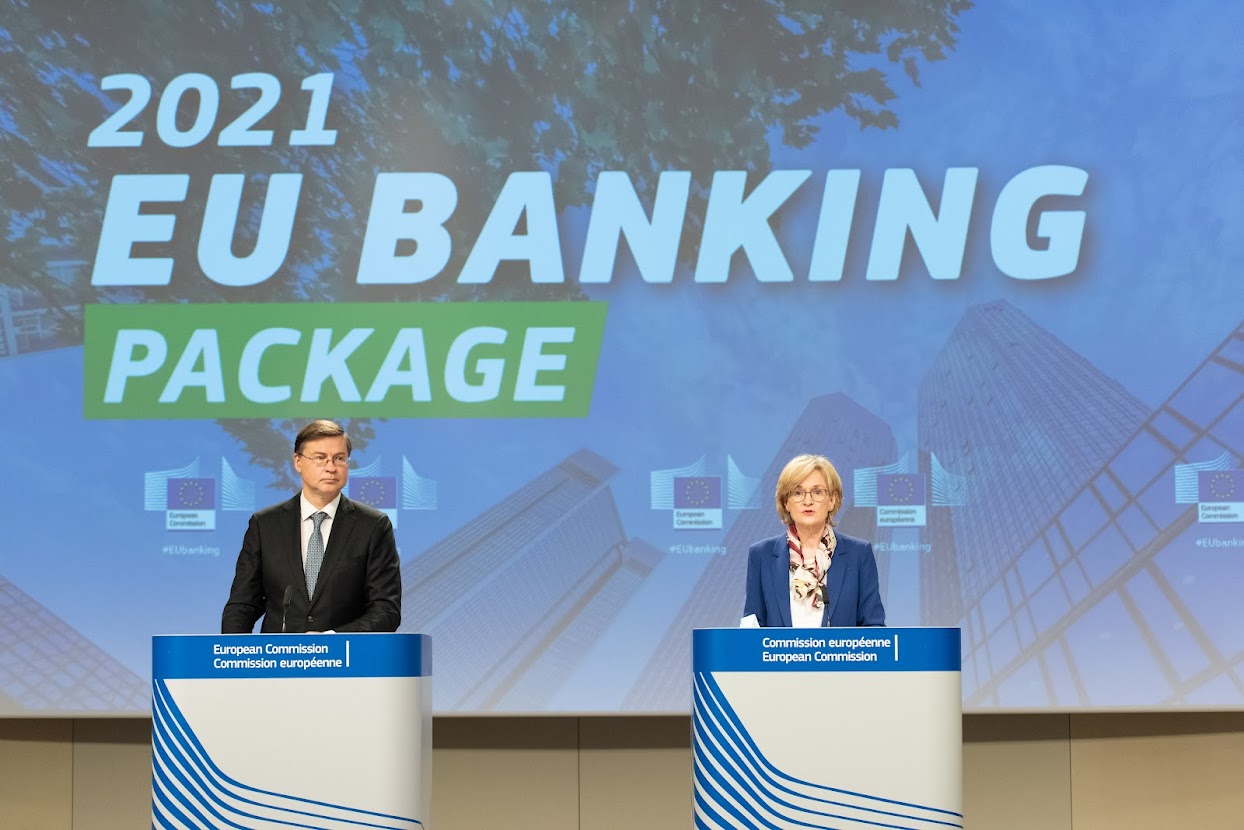 Valdis Dombrovskis, Mairead McGuinness - Photo credit: European Union, 2021 - Photographer: Aurore Martignoni