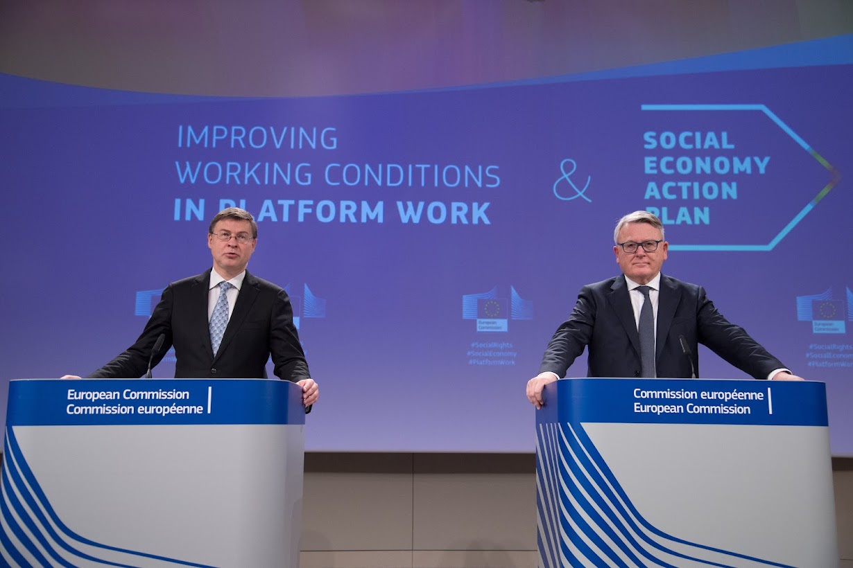 Valdis Dombrovskis, Nicolas Schmit - Photographer: Christophe Licoppe - European Union, 2021 Copyright - Source: EC - Audiovisual Service