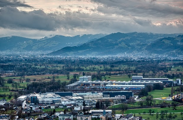 Area di crisi industriale - Foto di Gabriele Lässer da Pixabay 