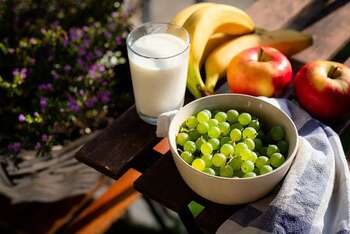 Frutta e latte nelle scuole - Photo credit: Foto di Jan Mateboer da Pixabay