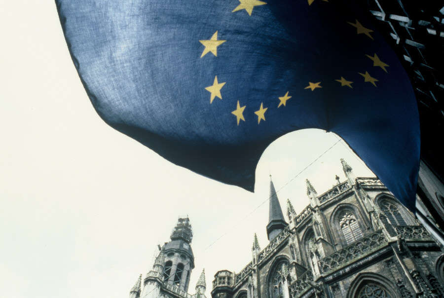 Flag - European commission credit