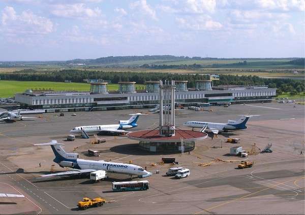 Aeroporto - foto di Dmitry Avdeev 